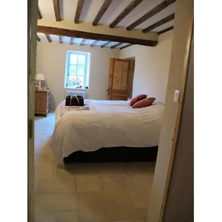 With 3 Bedrooms Ferienhaus Négreville